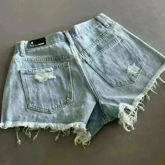 NWT Embellished Bling Denim Shorts with Crystals Jean Shorts Sz 0 - Picture 6 of 9